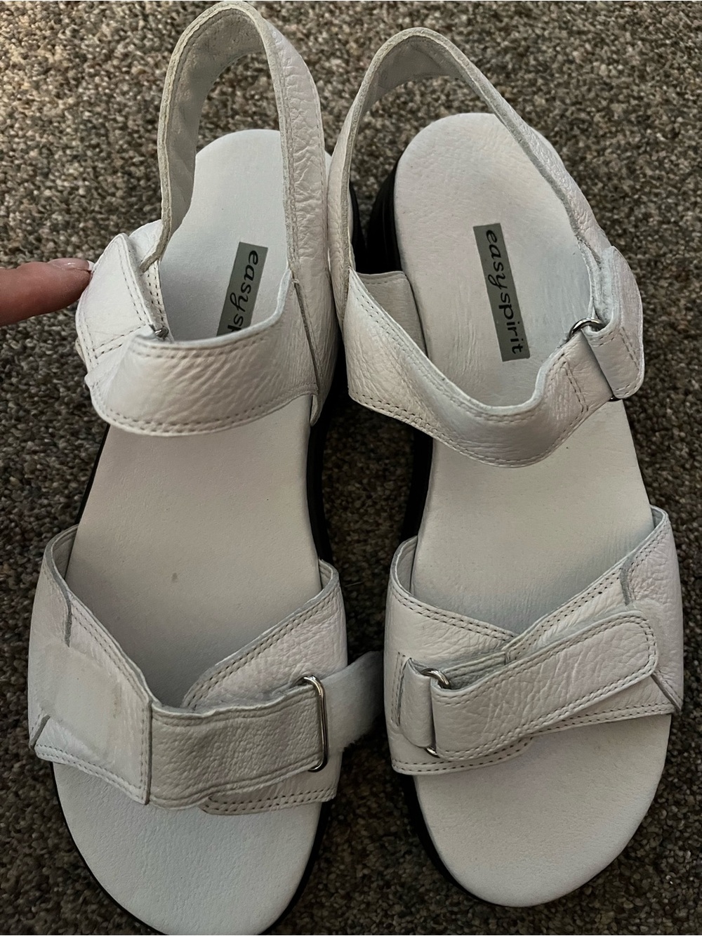 Easy Spirit I-Wheeze White Leather Sandals with Black Rubber Soles